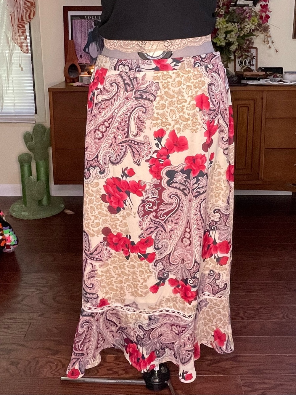 Sag Harbor Red Floral Paisley Maxi Skirt on Cream